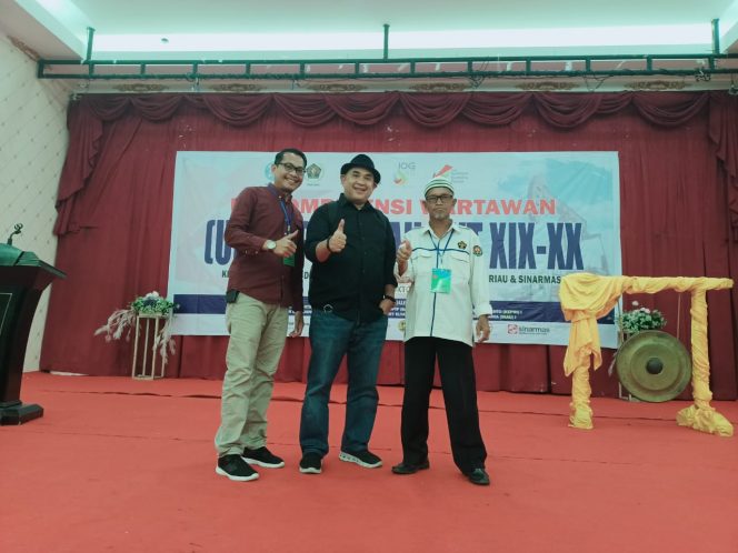 
 Dua Wartawan PWI Kuansing Lulus UKW, Bersama 50 Wartawan PWI Riau
