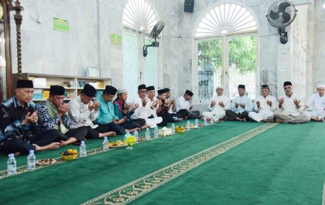 
 Isra’ Mi’raj dan Haul Jamak, Dato’ Natawarga Laksana SU : Semoga Dengan Memperhatikan Aulia dan Ulama Kita Mendapatkan Berkah