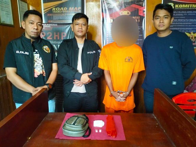
 Sering Jual Sabu, Pria Ini Diringkus Personil Polsek Rokan IV Koto