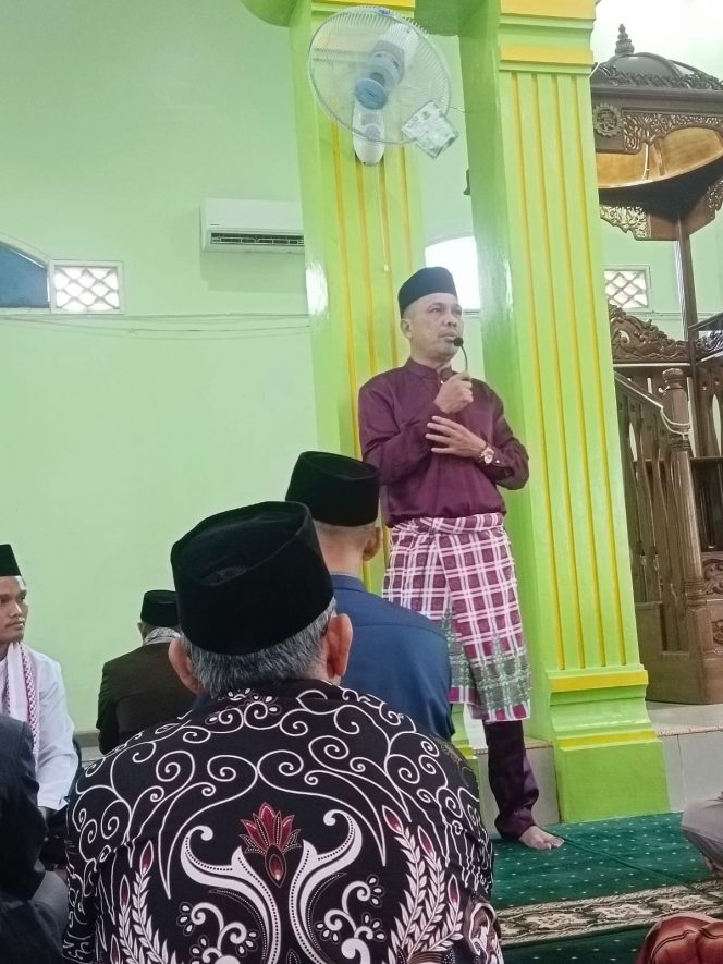 
 Camat Sentra Sholat Id Di Beringin Jaya, Minta Warga Perkuat Silaturahmi