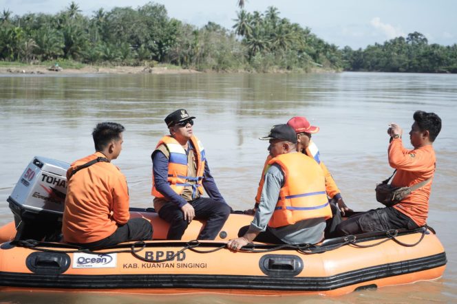 
 Pimpin  Pencarian Korban Hilang Di Sungai Kuantan, Bupati Suhardiman : Semua Stakholder Akan Dikerahkan