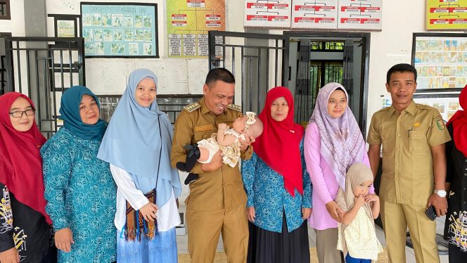 
 Cegah Stunting, 2000 Balita Di Sentajo Raya Di Timbang Serentak