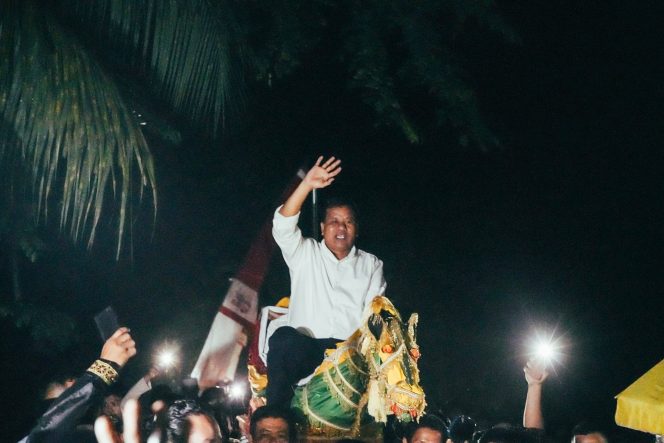 
 Gelar Audensi dan Layur Jalur, Ribuan Warga Munsalo Tumpah Ruah, Sambut Kehadiran Bupati