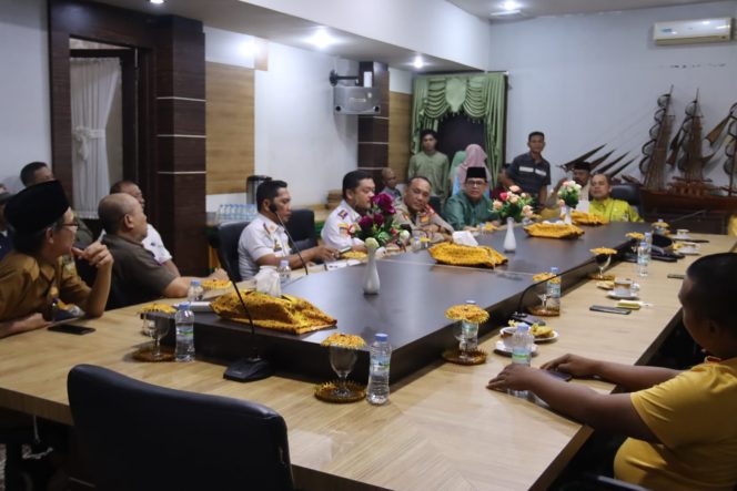 
 Pj Bupati Herman Pimpin Rapat Koordinasi Terkait Lapak Bazar