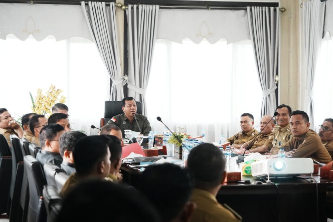 
 Capaian Target PAD Rendah, Bupati Suhardiman Kumpulkan OPD dan Camat