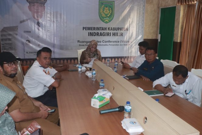 
 PEMKAB INHIL IKUTI RAKOOR PENGENDALIAN INFLASI VIRTUAL