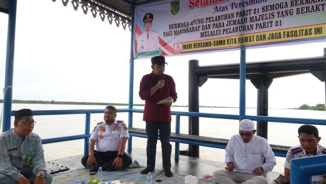 
 Pj Bupati Inhil Resmikan Dermaga Apung Pelabuhan Parit 21