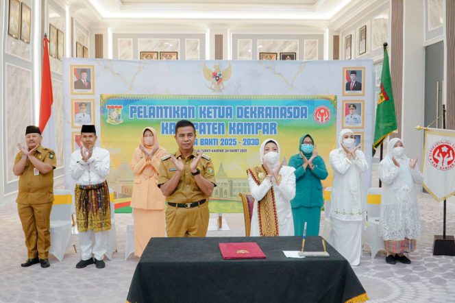 
 Tengku Nurheryani Ahmad Yuzar Resmi Dilantik Sebagai Ketua Dekranasda Kampar