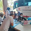 Aksi donor darah para alumni SMP se-Salingka Bukik angkatan 1989-1990 kumpul bareng dalam Musyawarah Besar (Mubes) SSB 89-90.