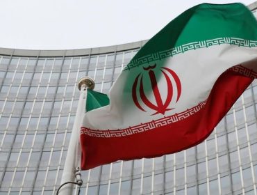 Keputusan parlemen Iran untuk menangguhkan kerja sama dengan IAEA adalah respons langsung terhadap kegagalan komunitas internasional mengutuk serangan Israel dan AS. Foto: (REUTERS/Leonhard Foeger)