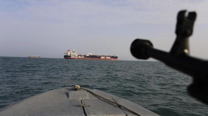 
 Iran Ancam Tutup Selat Hormuz: Minyak Dunia Terancam, Asia Bersiap Hadapi Krisis Energi