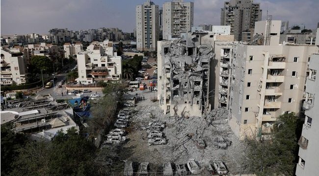Israel dan Iran saling mengklaim kemenangan dalam perang 12 hari yang menewaskan ratusan orang tersebut. (REUTERS/Amir Cohen)